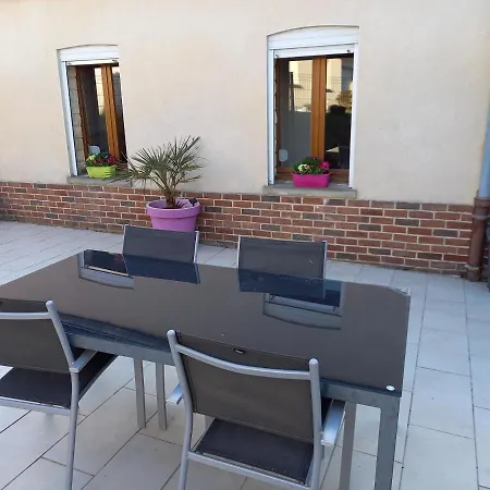 Villa Le patio de Mimi à Oisy-le-Verger Extérieur photo